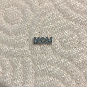 3/$15 Origami Owl NEW Mom charm